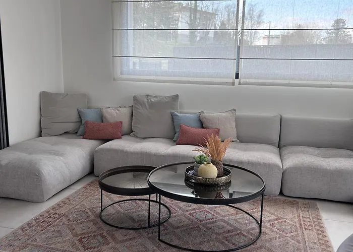 Maison T5 Avec Piscine T5chambres Вилла *